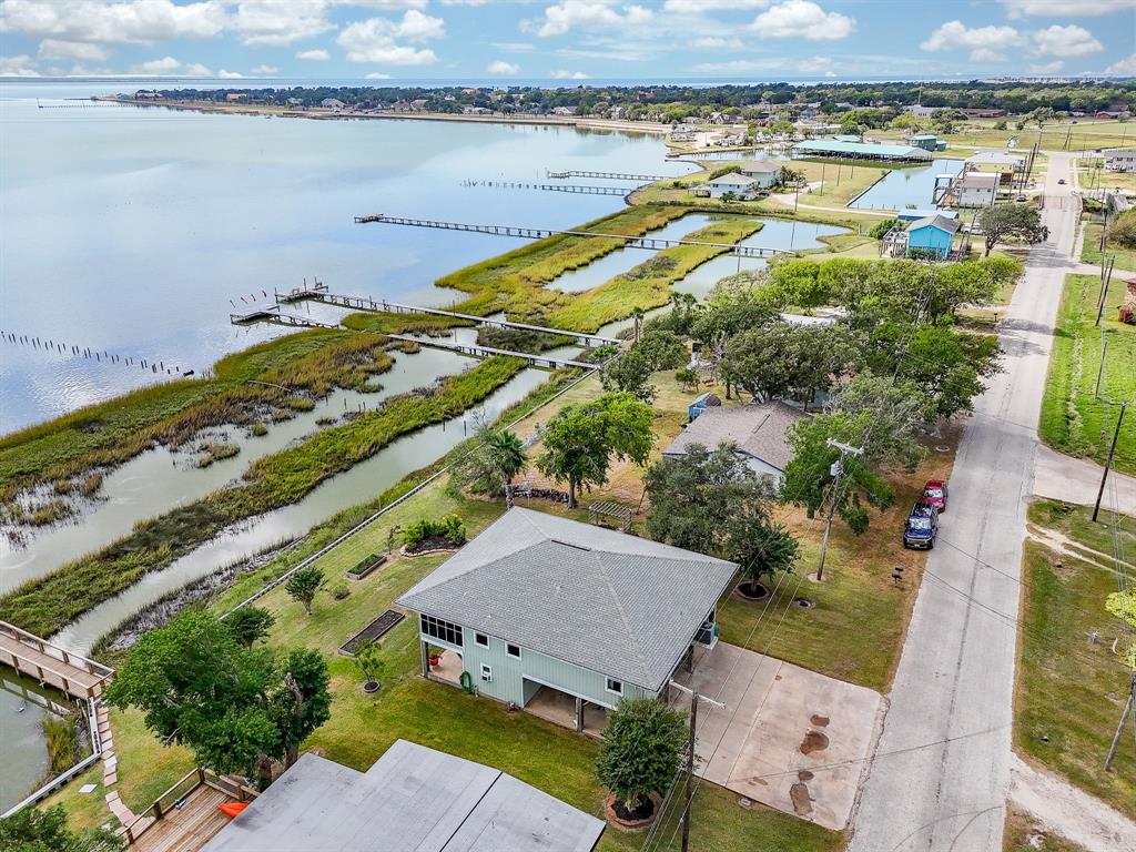317 E Bayshore Drive, Palacios, Texas image 3
