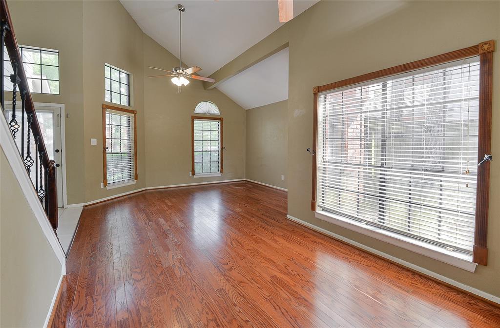 3302 Golden Willow Drive, Kingwood, Texas image 10