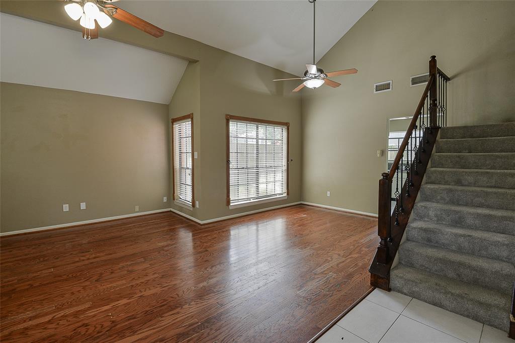 3302 Golden Willow Drive, Kingwood, Texas image 4