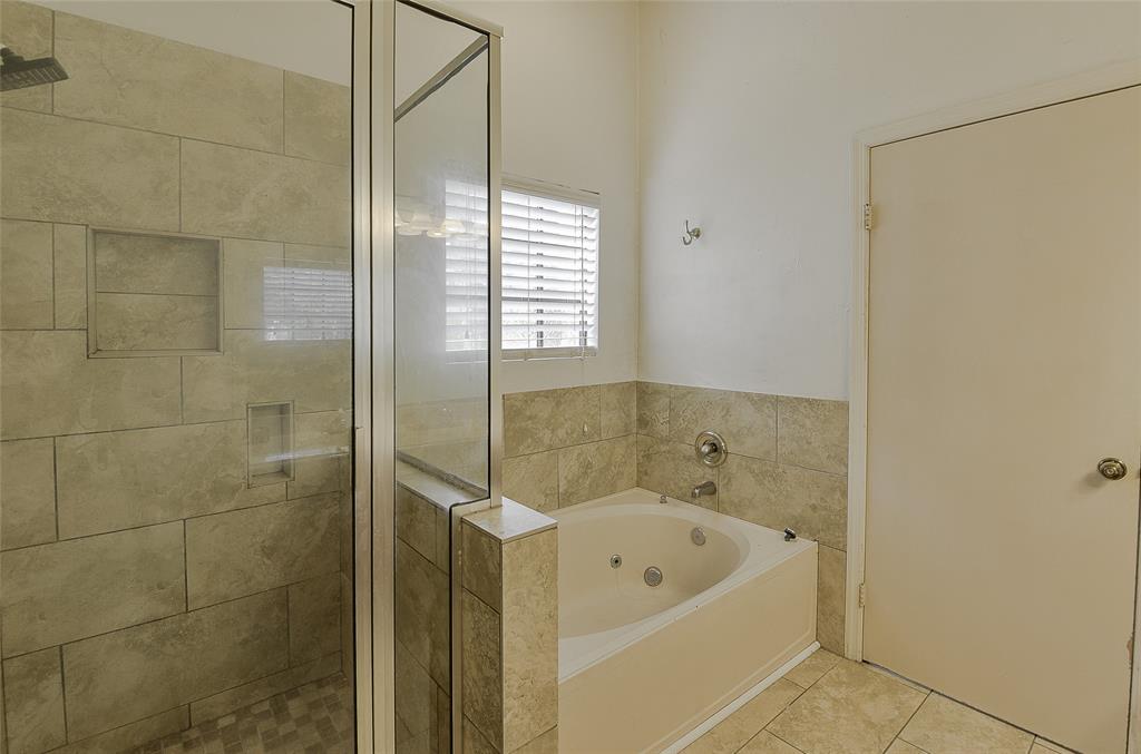 3302 Golden Willow Drive, Kingwood, Texas image 24