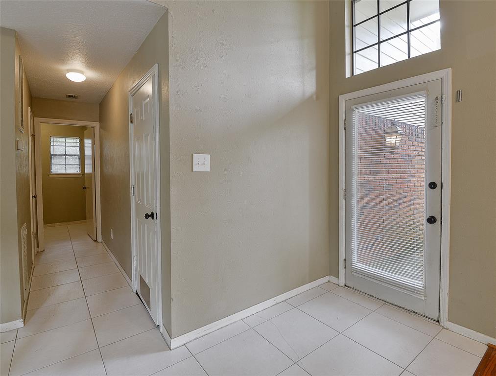 3302 Golden Willow Drive, Kingwood, Texas image 5
