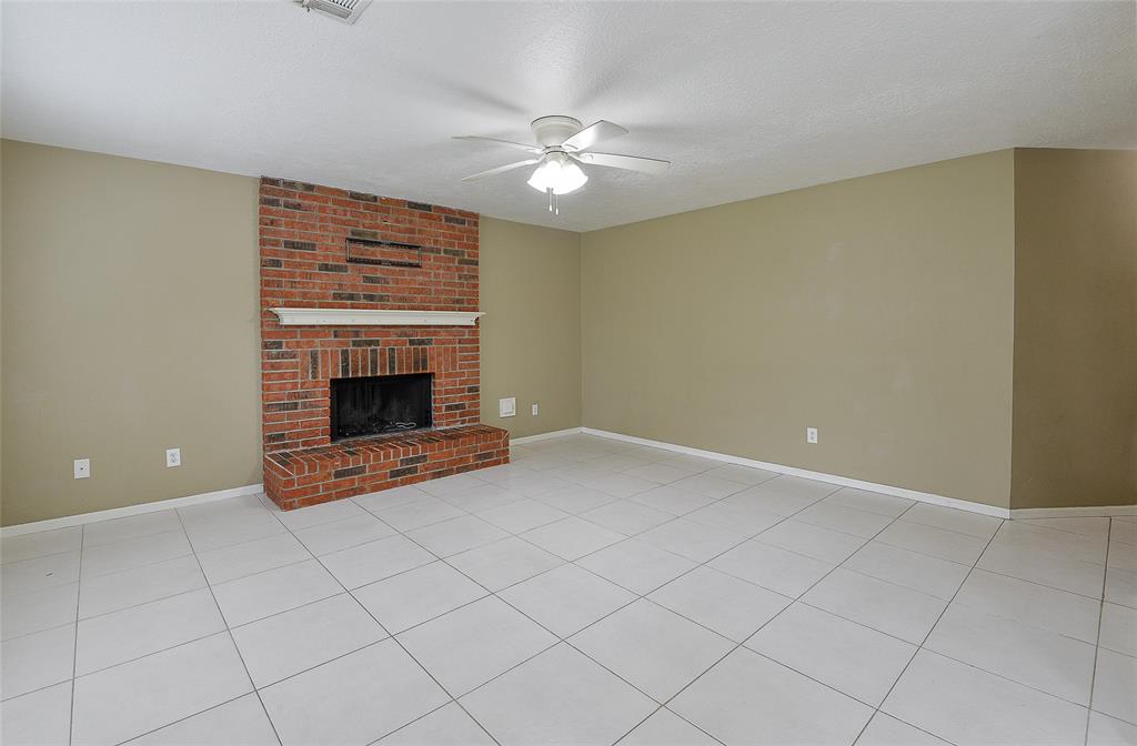 3302 Golden Willow Drive, Kingwood, Texas image 14