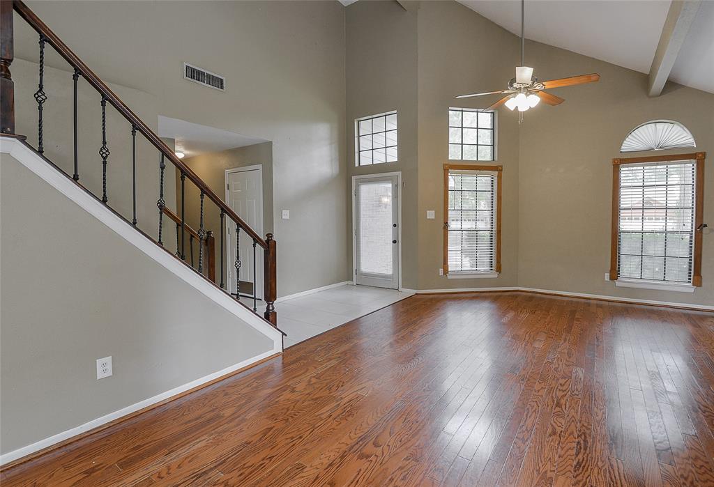 3302 Golden Willow Drive, Kingwood, Texas image 9