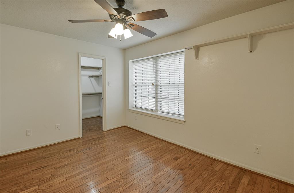 3302 Golden Willow Drive, Kingwood, Texas image 31
