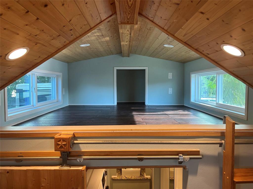 311 8th Street, San Leon, Connecticut image 6