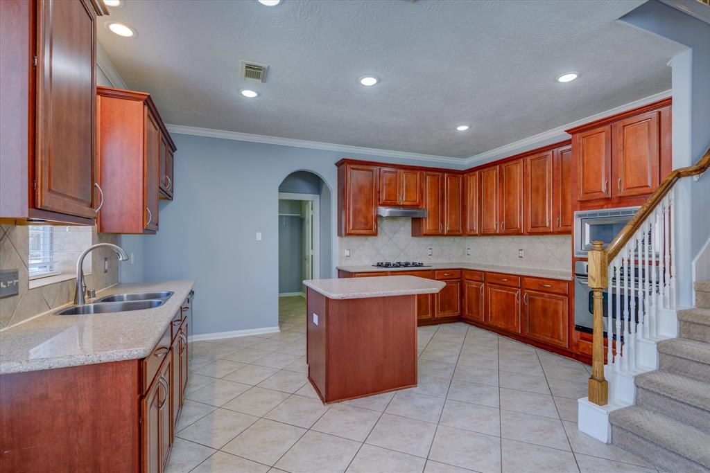 17519 Bighorn River Lane, Humble, Texas image 12