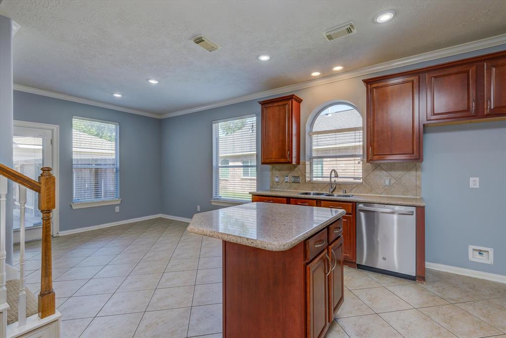 17519 Bighorn River Lane, Humble, Texas image 13