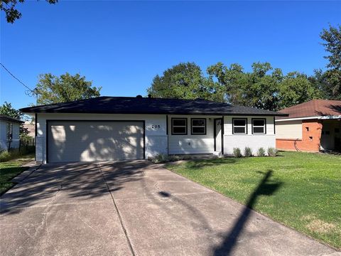 A home in Deer Park