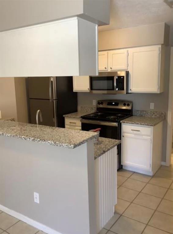 2402 Sycamore Avenue #D2, Huntsville, Texas image 11