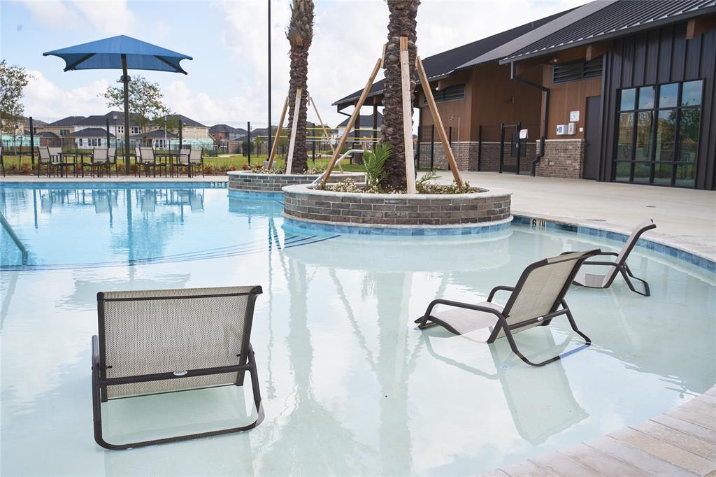 9706 Burlington Bristol Drive, Cypress, Texas image 32