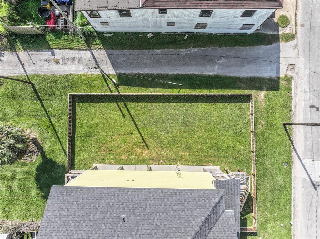 614 38th Street, Galveston, Texas image 2