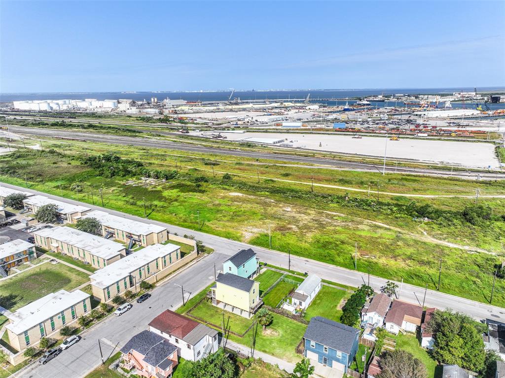 614 38th Street, Galveston, Texas image 9