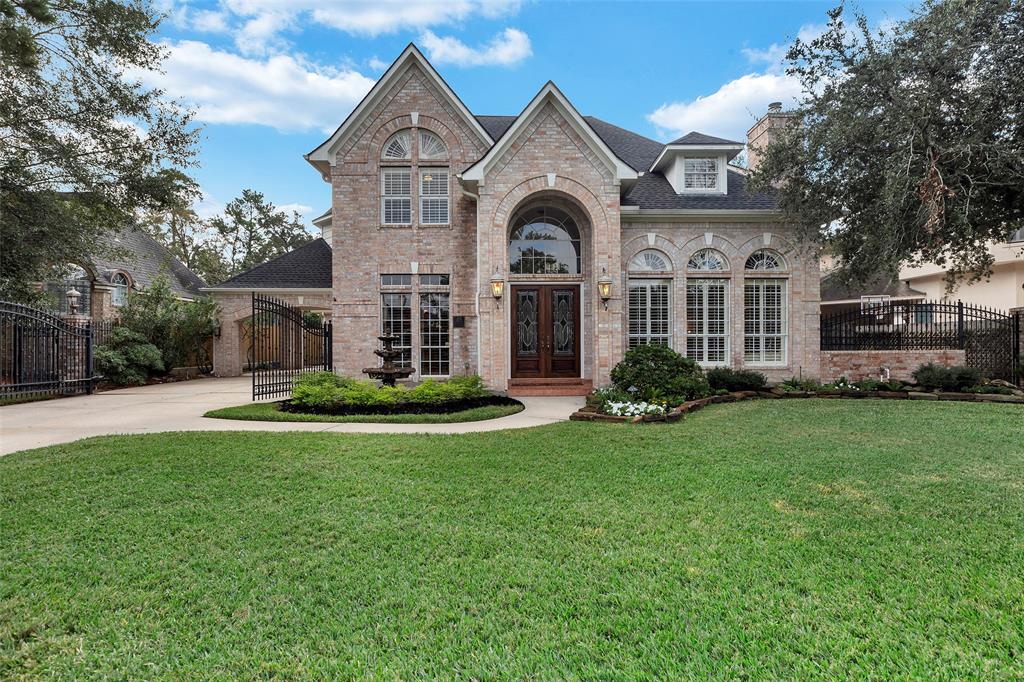 18 Leeward Cove Drive, The Woodlands, Texas image 1