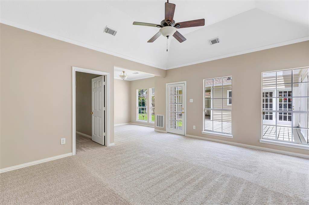 2719 Woodland Ridge Drive, Kingwood, Texas image 29