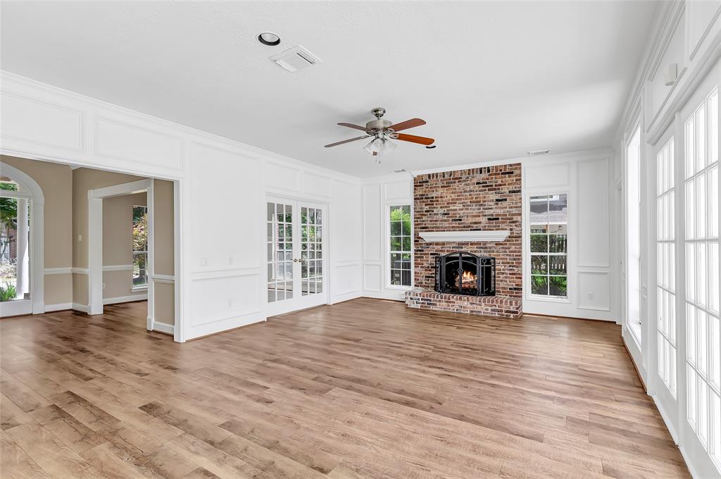 2719 Woodland Ridge Drive, Kingwood, Texas image 15