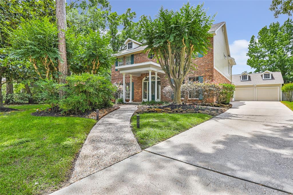 2719 Woodland Ridge Drive, Kingwood, Texas image 1