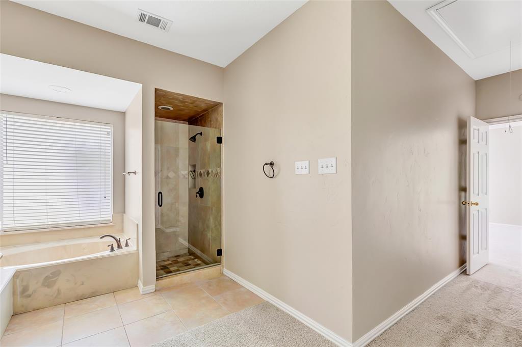 2719 Woodland Ridge Drive, Kingwood, Texas image 34