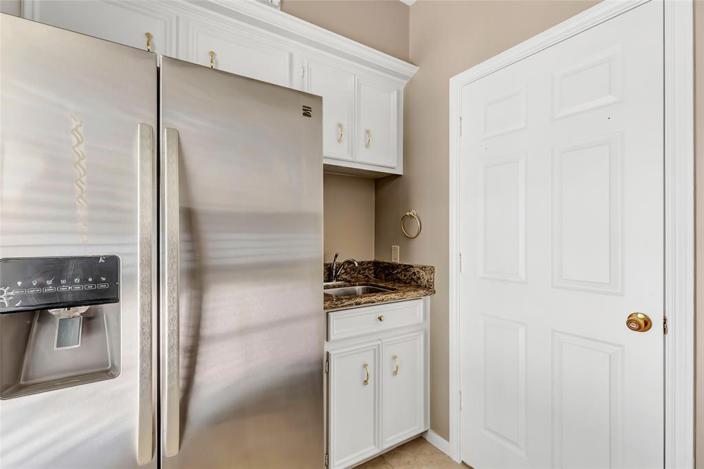 2719 Woodland Ridge Drive, Kingwood, Texas image 26