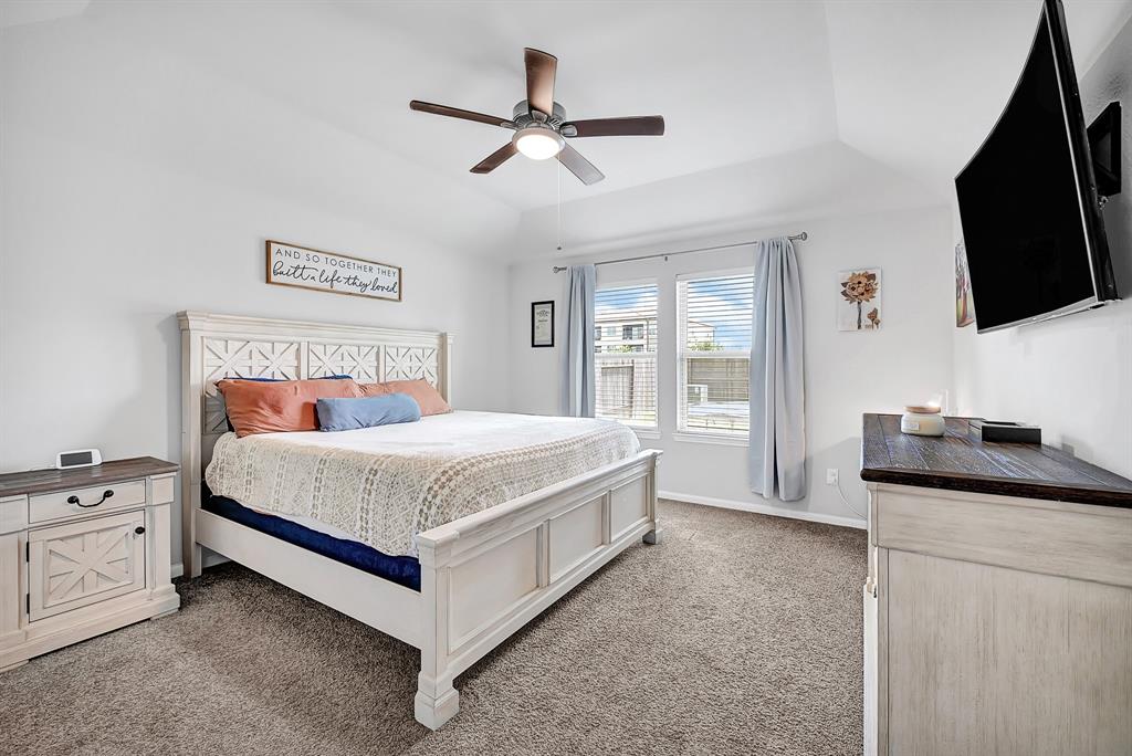 2218 Brickfielder Lane, Baytown, Texas image 10