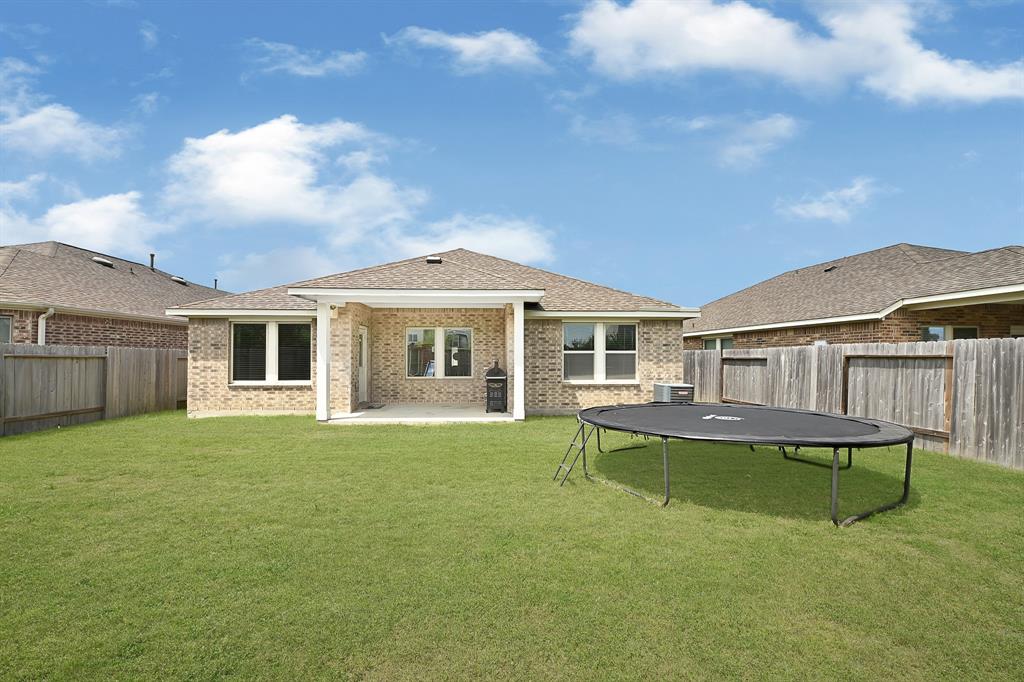 2218 Brickfielder Lane, Baytown, Texas image 20