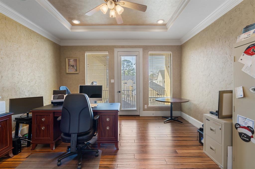818 Seagler Road, Houston, Texas image 23
