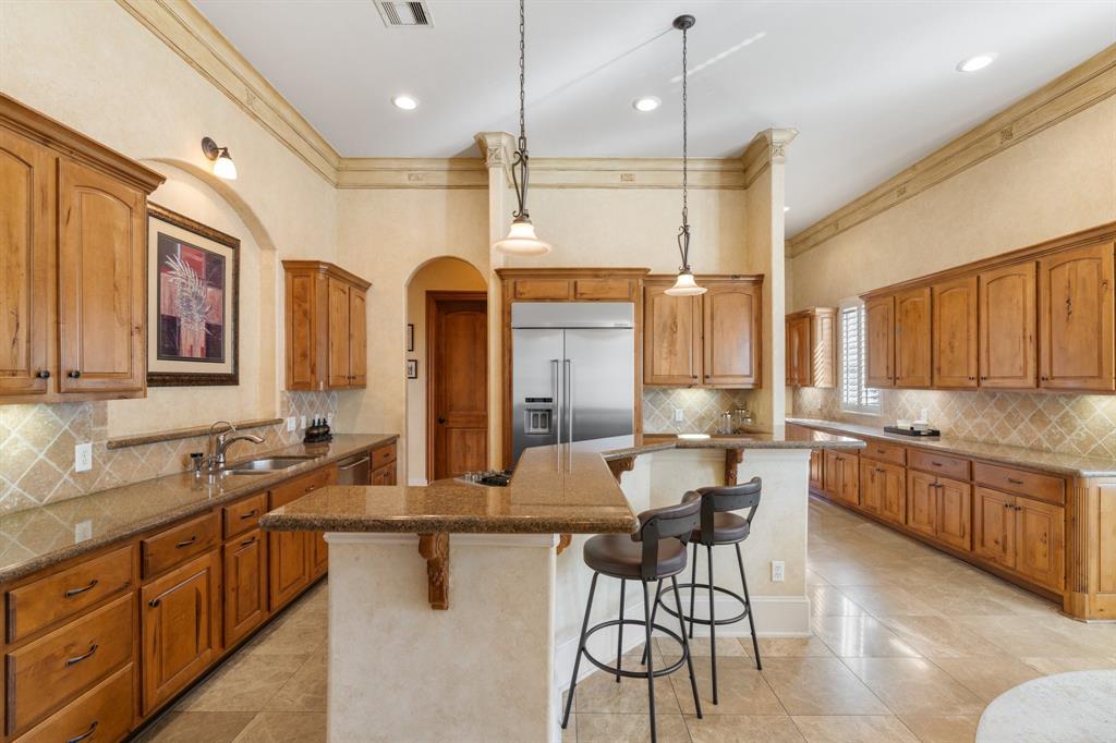 818 Seagler Road, Houston, Texas image 13