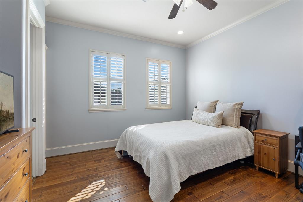 818 Seagler Road, Houston, Texas image 28