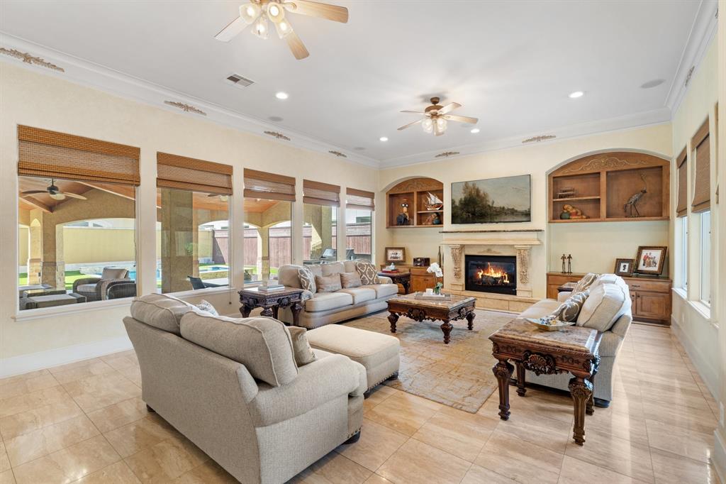 818 Seagler Road, Houston, Texas image 7