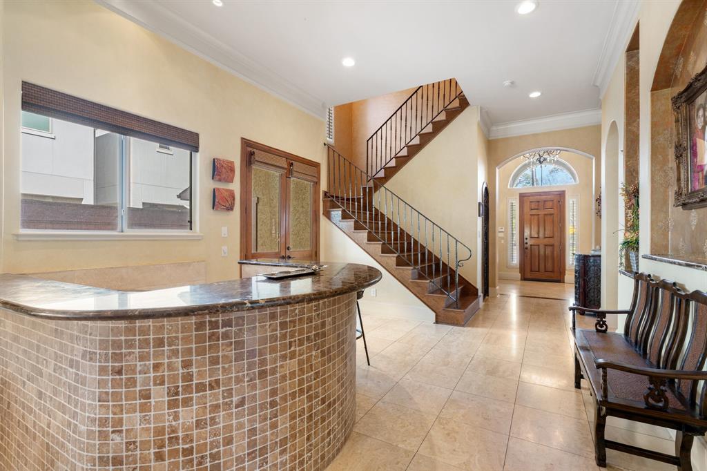 818 Seagler Road, Houston, Texas image 10