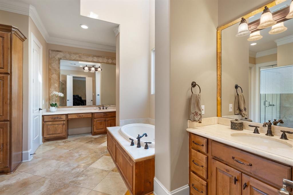 818 Seagler Road, Houston, Texas image 24