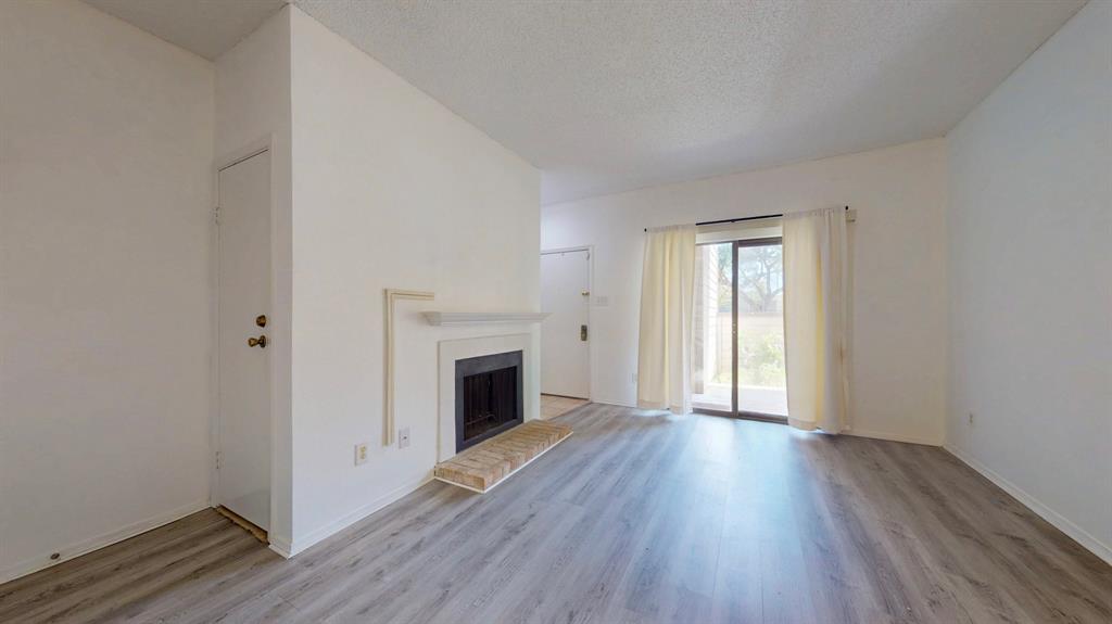 7031 N Holiday Drive, Galveston, Texas image 7