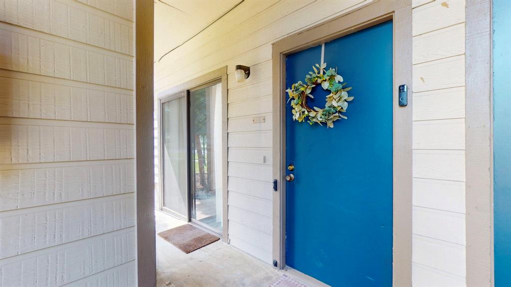 7031 N Holiday Drive, Galveston, Texas image 2