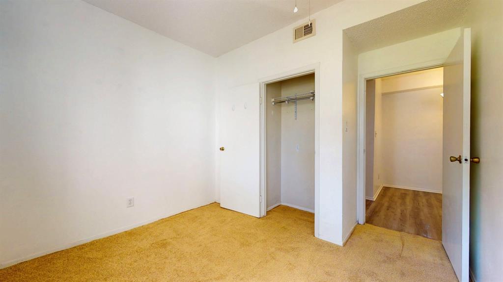 7031 N Holiday Drive, Galveston, Texas image 22