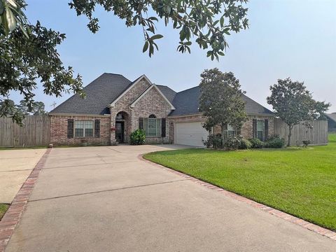 Single Family Residence in Bridge City TX 745 Joshua Circle.jpg