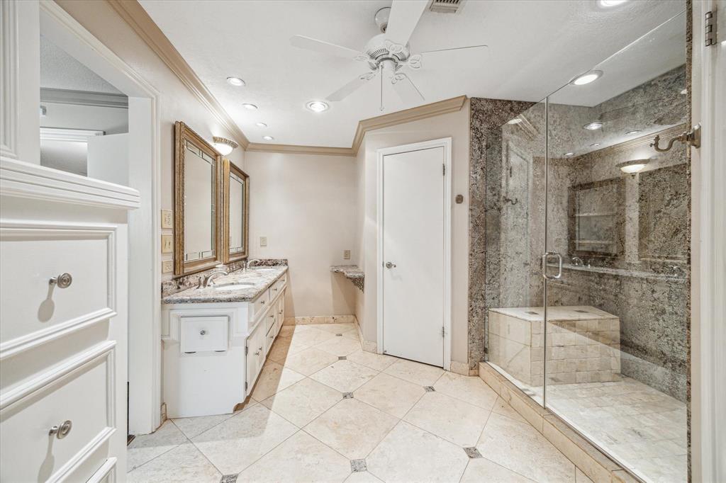 16201 Singapore Lane, Jersey Village, Texas image 8