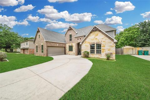 Single Family Residence in Willis TX 5154 Lakeshore Drive.jpg