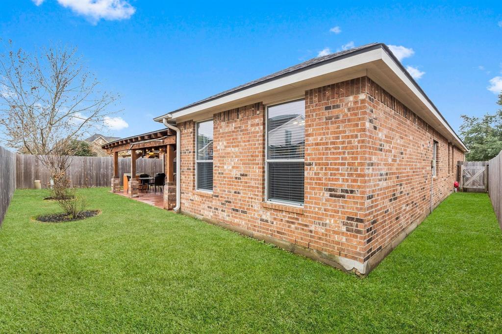 4306 Countrycrossing Drive, Spring, Texas image 20
