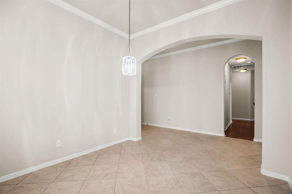 4306 Countrycrossing Drive, Spring, Texas image 10