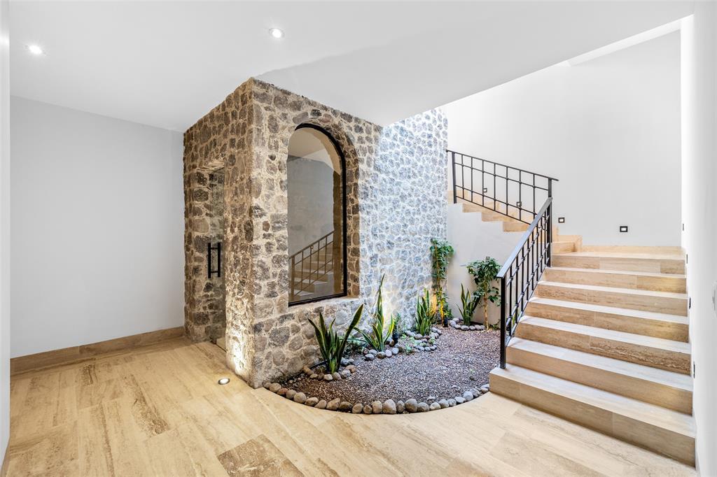 Mexico, 4 Bedrooms Bedrooms, ,5 BathroomsBathrooms,Residential,Active,187051