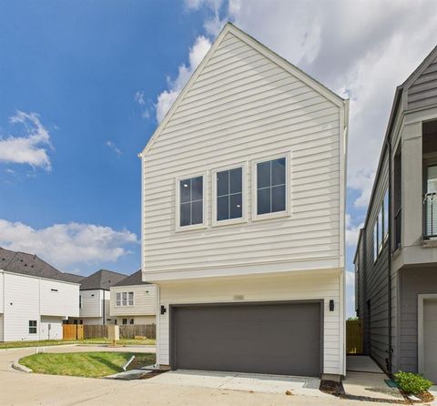 Photo of 2704 Jensen Creek Lane, Houston, TX 77026 (MLS # 88688330)