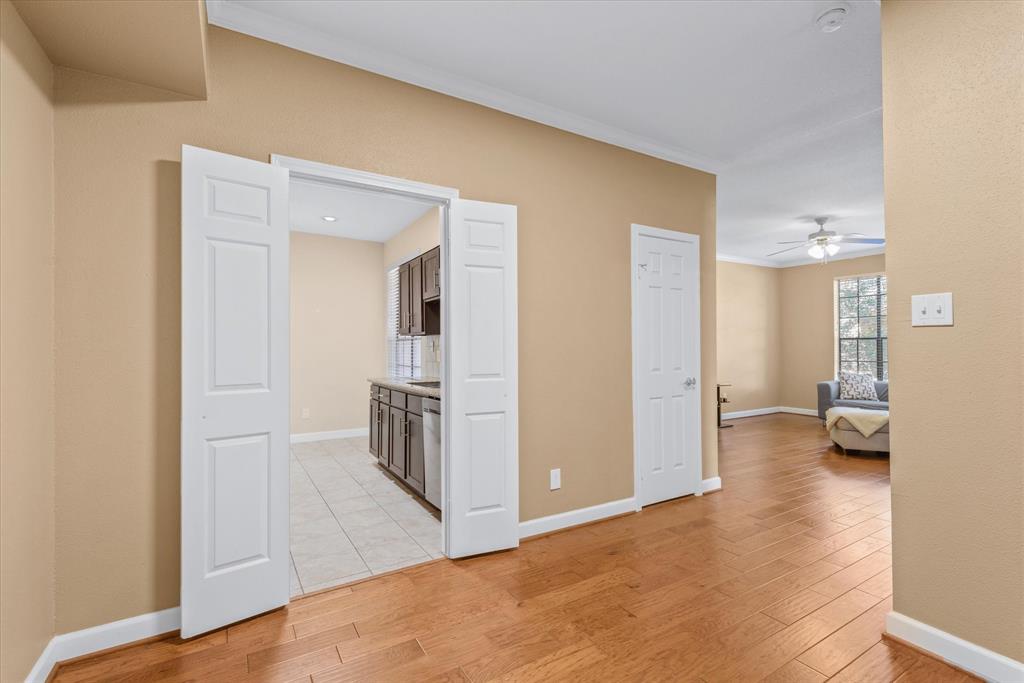 2255 Braeswood Park Drive #146, Houston, Texas image 8