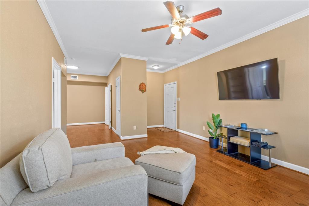 2255 Braeswood Park Drive #146, Houston, Texas image 4