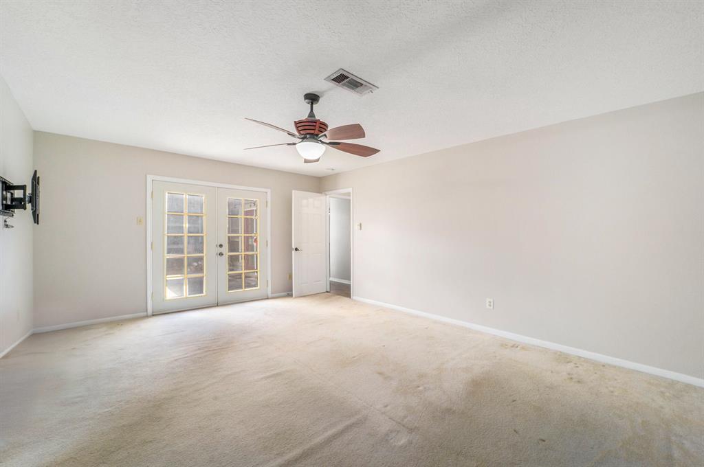 3608 Canterbury Drive, Baytown, Texas image 17