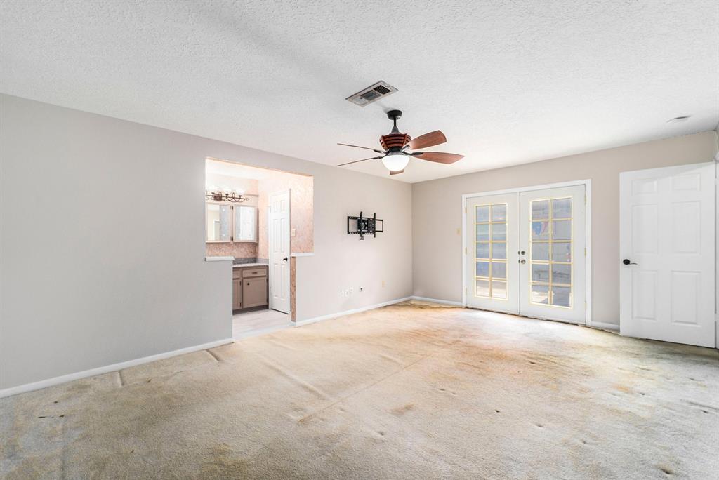 3608 Canterbury Drive, Baytown, Texas image 16
