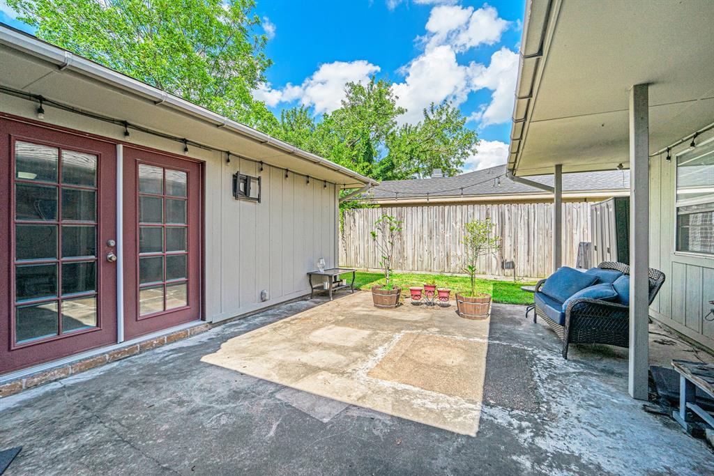 3608 Canterbury Drive, Baytown, Texas image 25