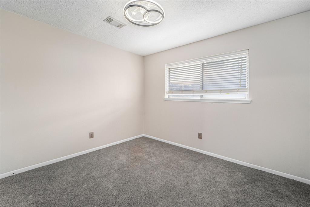 3608 Canterbury Drive, Baytown, Texas image 21