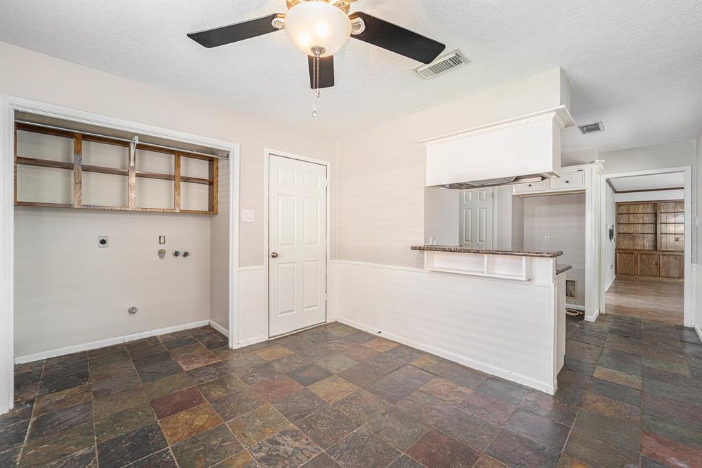 3608 Canterbury Drive, Baytown, Texas image 11