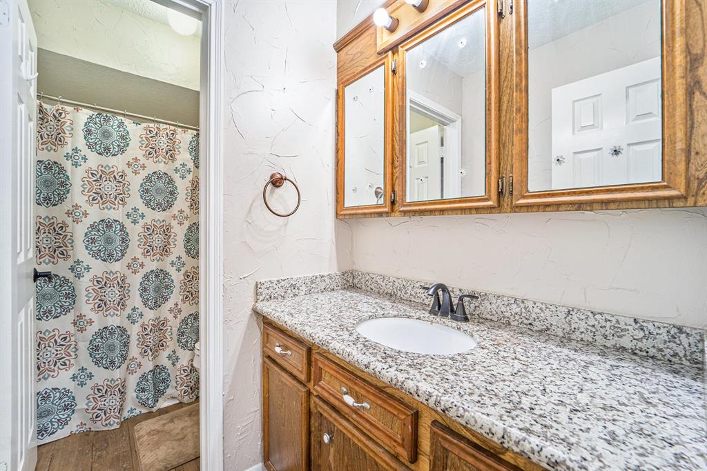 3608 Canterbury Drive, Baytown, Texas image 24