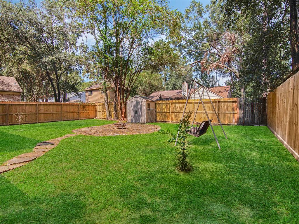 3315 Creek Shadows Drive, Kingwood, Texas image 24