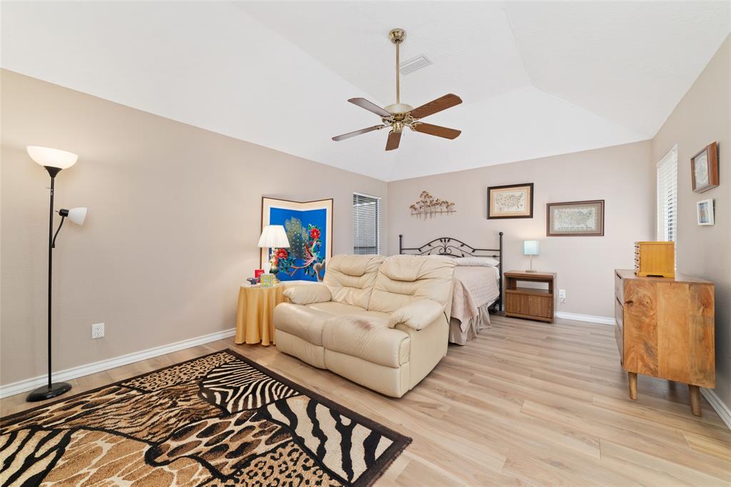 7238 N Hearthstone Green Drive, Houston, Texas image 19